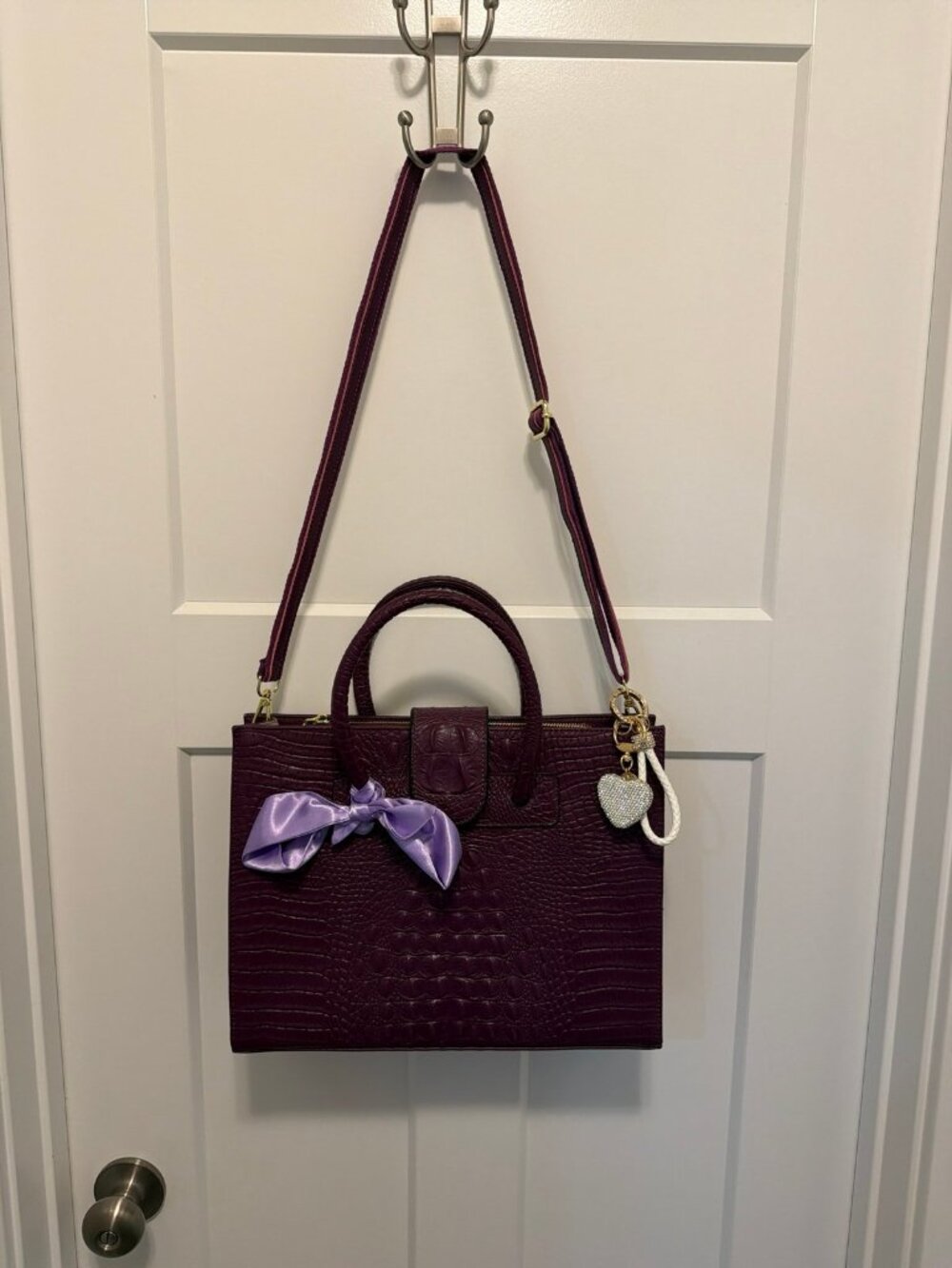 An exquisite crocodile-pattern genuine leather satchel handbag - Picture 9 of 9
